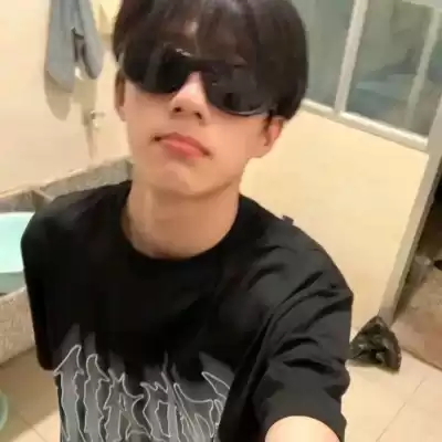唐依童
